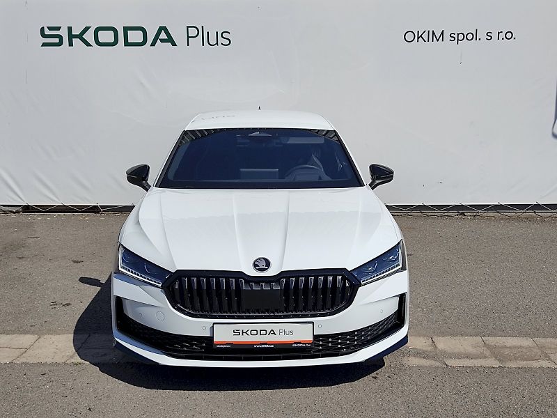 Škoda Superb (2025) iV SportLine 1,5 Tsi 150 Kw DS - fotka 4 z 44