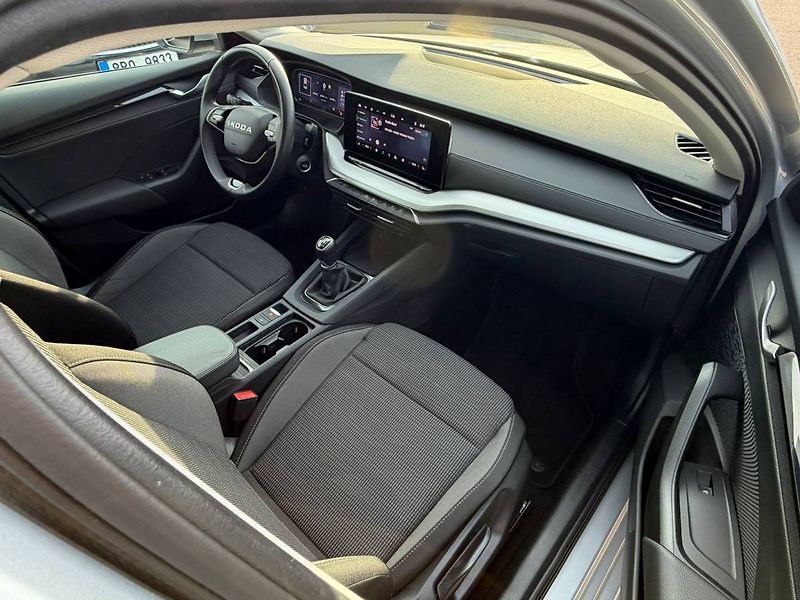Škoda Octavia Selection 1,5 TSI 85 kW 6° MP - fotka 18 z 25