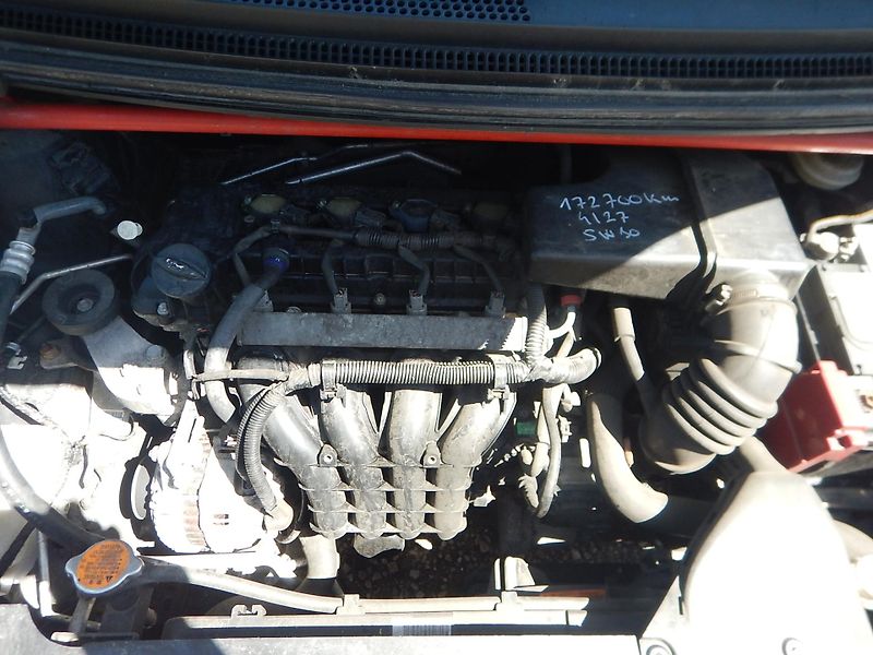 Mitsubishi Colt 1.5 i 80kw střecha nejde - fotka 13 z 14