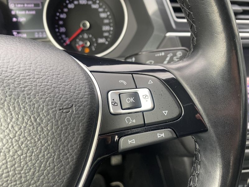 Volkswagen Tiguan 1.4 TSI 92kW - 1xMAJ.-ALU-PDC - fotka 21 z 41