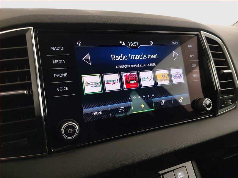 Škoda Karoq (2020) Style 2.0 TDI, Navi, Tempomat - fotka 13 z 24