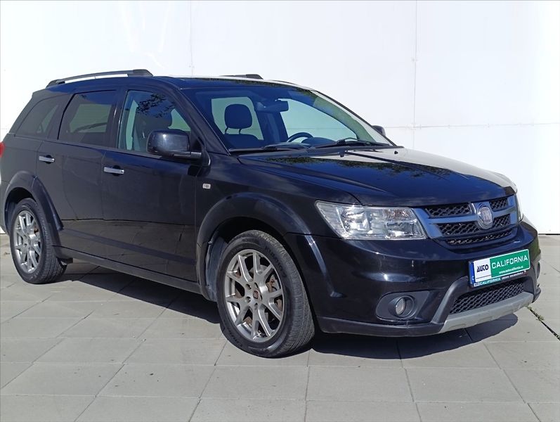 Fiat Freemont 2,0 MULTIJET 7MÍST AWD AT NAVI - fotka 5 z 41