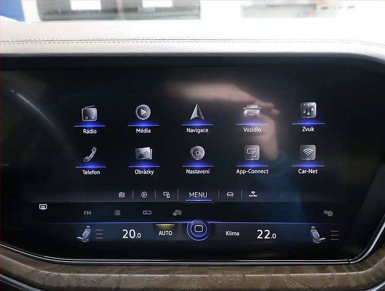 Volkswagen Touareg (2019) 3.0 TDI - fotka 19 z 24