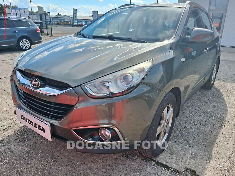 Hyundai ix35 (2012) 2.0CRDi, ČR, AC, tažné - fotka 1 z 3