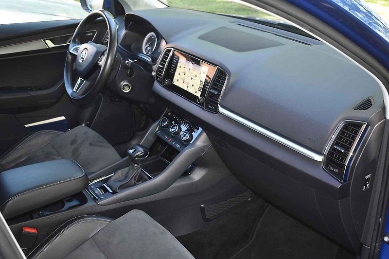 Škoda Karoq je úspěšná jako nový vůz i jako ojetina.