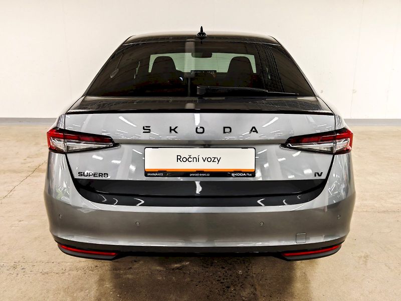Škoda Superb (2025) iV 1.5 TSI 150 kW DSG Sportlin - fotka 30 z 33