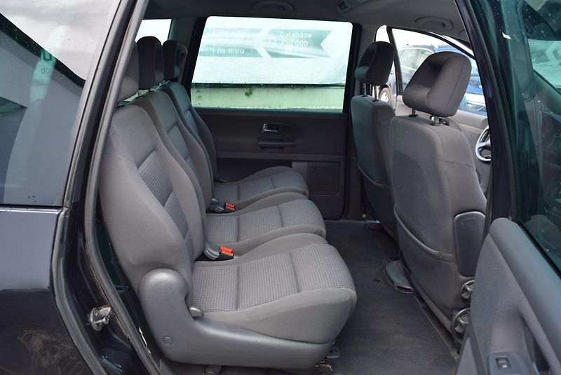 Volkswagen Sharan (2009) 1.9TDI 85kw 4MOTION BUSINESS  - fotka 36 z 43