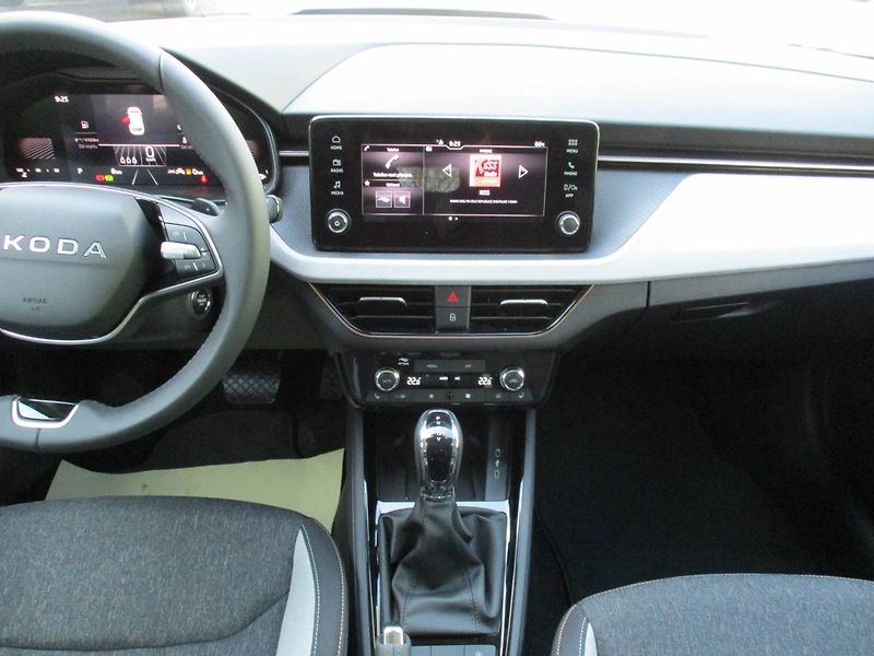 Škoda Kamiq Top Selection 1,0TSI 85kW DSG/ - fotka 13 z 16