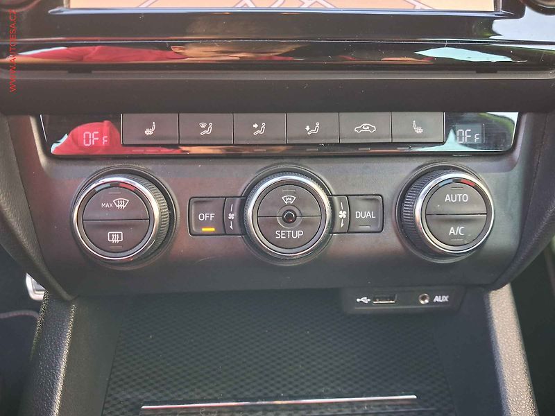 Škoda Octavia (2016) 2.0 TSi, RS, TZ, bixen, navi - fotka 18 z 18