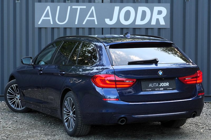 BMW Řada 5 530d xDrive, Kamera, ČR, Hi-Fi - fotka 6 z 40