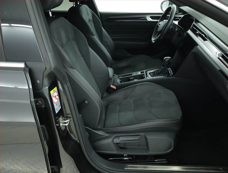 Volkswagen Arteon (2021) R-line 2.0 TDI - fotka 9 z 18