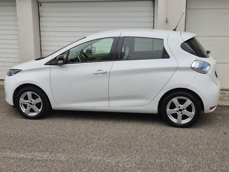 Renault ZOE (2016) - fotka 3 z 22