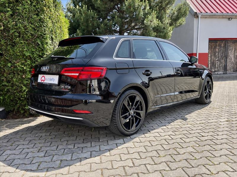 Audi A3 35 TFSi  LED  KLIMA  110kw - fotka 5 z 41