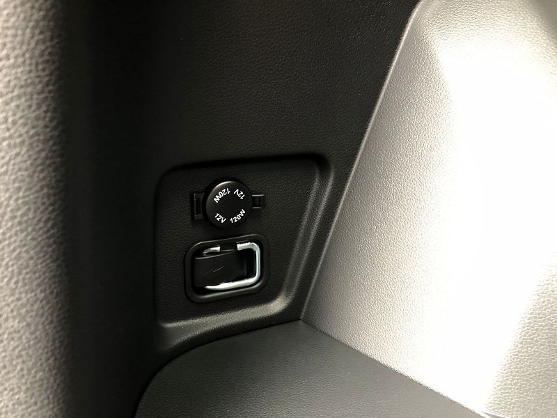 KGM Korando (2026) Smart 1.5 AWD A6 - fotka 16 z 17