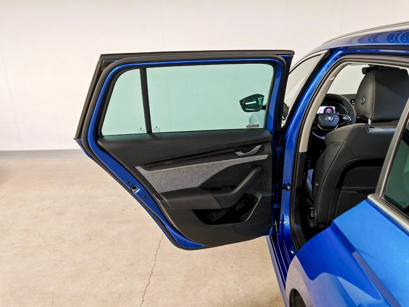Škoda Octavia (2024) Combi 1.5 TSI 110 kW Top Selec - fotka 22 z 29