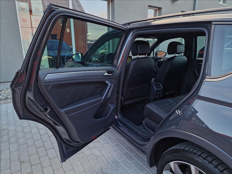 Seat Tarraco 2.0 TDI 147kW DSG 4WD FR,1Maj - fotka 18 z 50