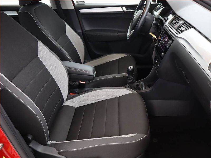 Škoda Rapid (2019) 1.0 TSI, Serv.kniha - fotka 7 z 11