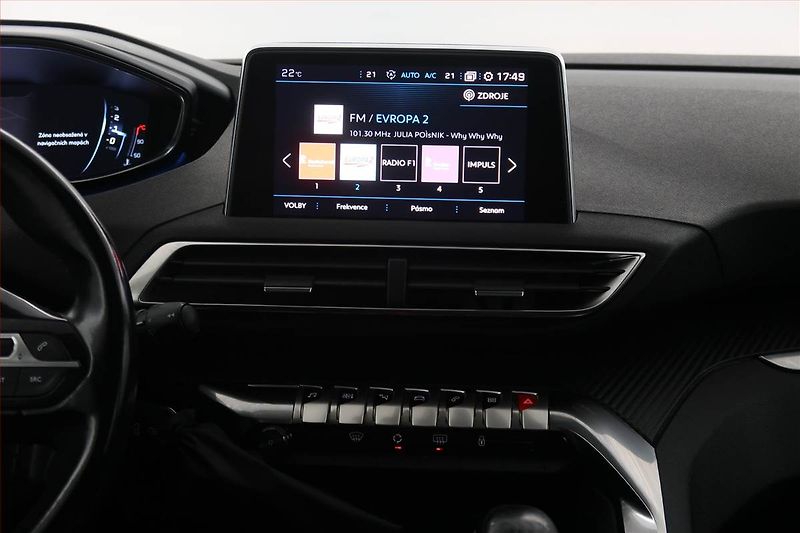 Peugeot 3008 (2017) 1.6 BlueHDi, Serv.kniha, Navi - fotka 12 z 19