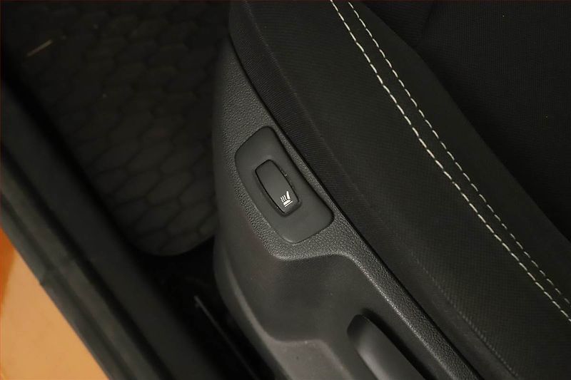 Renault Captur (2018) 0.9 TCe, Serv.kniha, Tempomat - fotka 14 z 15