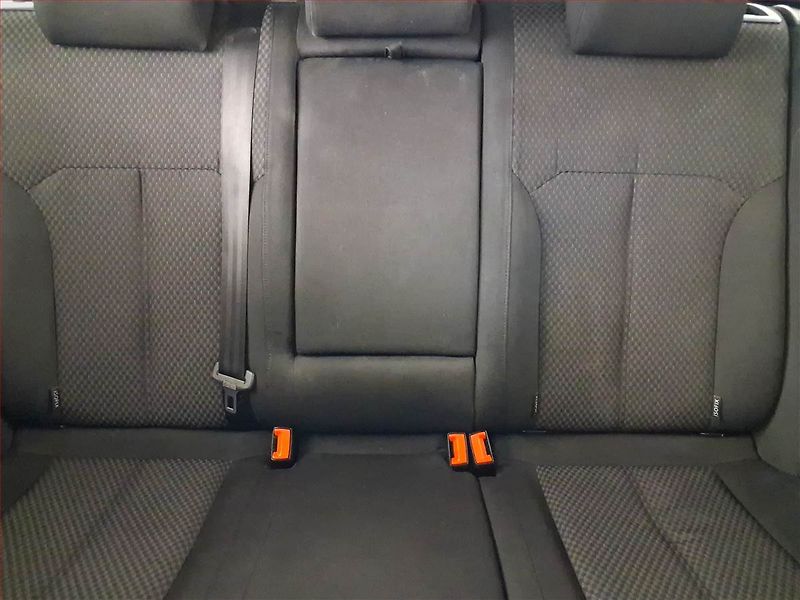 Volkswagen Passat (2012) Comfortline 2.0 TDI, Automat - fotka 10 z 18
