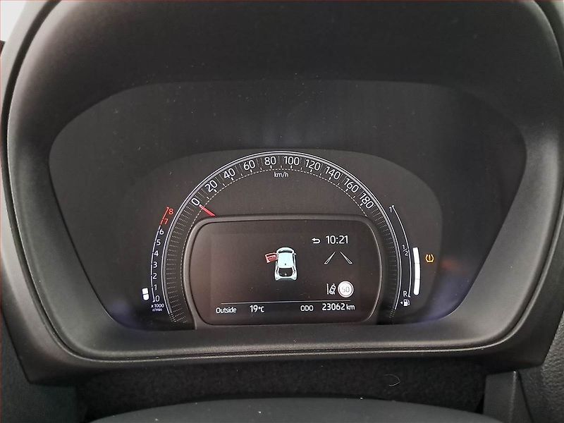 Toyota Aygo (2025) 1.0, ČR,1.maj, Serv.kniha - fotka 11 z 17