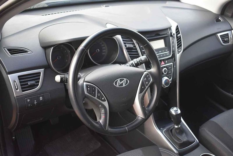Otestovali jsme Hyundai i30 kombi minulé generaci se zážehovou šestnáctistovkou