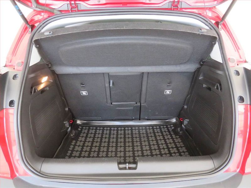 Opel Crossland X (2024) Elite 1.2 Turbo, Automat - fotka 14 z 17