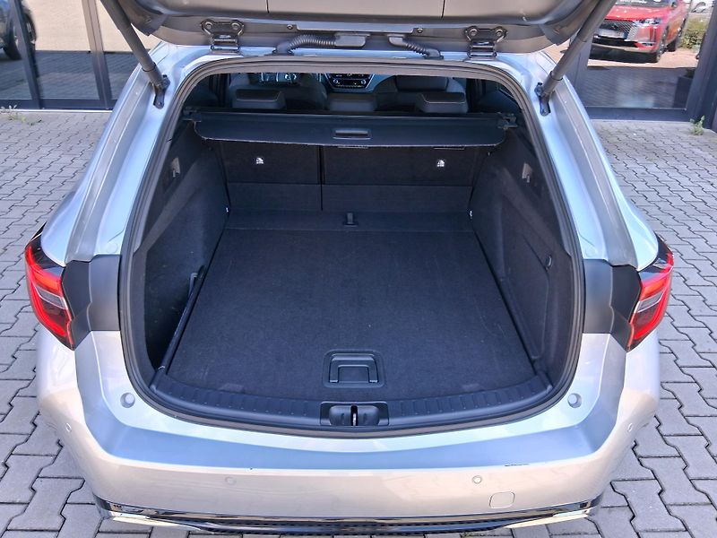 Toyota Corolla STYLE 2.0 Hyb. 144 kW - fotka 6 z 27