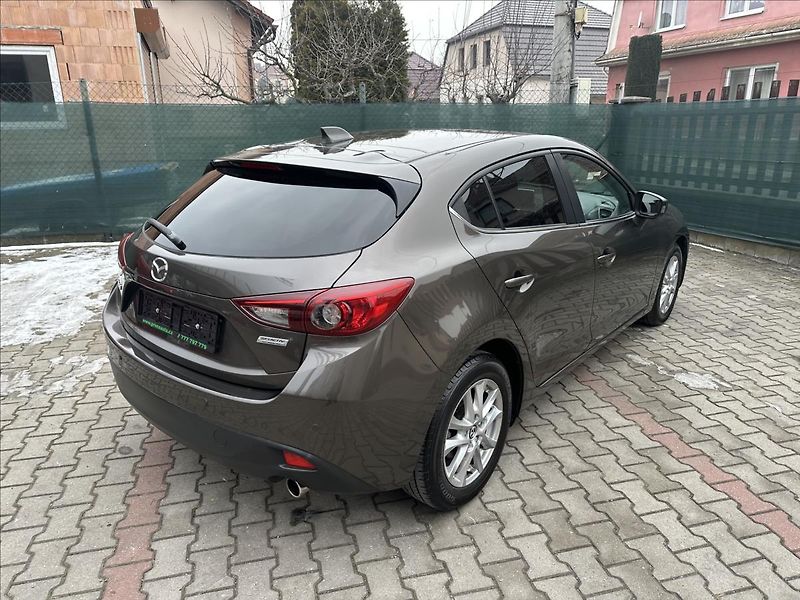 Mazda 3 2,0 G120 - fotka 3 z 24
