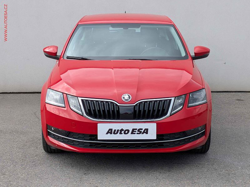 Škoda Octavia (2019) 2.0 TDi, 1.maj,ČR, Style - fotka 2 z 16