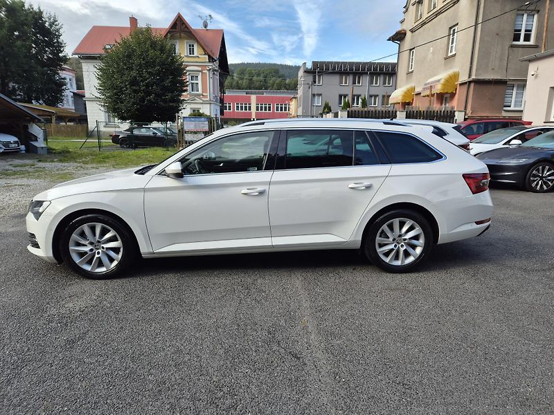 Škoda Superb Combi 2,0TDi 110kw DSG 17ALU - fotka 6 z 53