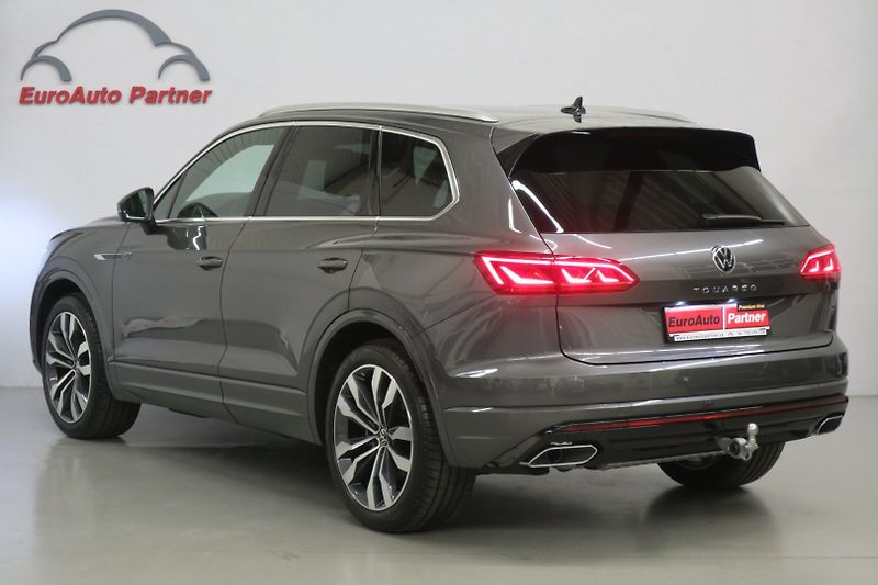 Volkswagen Touareg (2024) R-Line 3,0TDI 210kW Nez. top. - fotka 3 z 42
