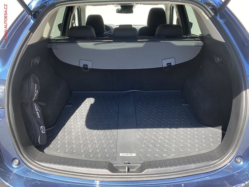 Mazda CX-5 (2017) 2.0i 4x4, 2.maj,ČR, LED, navi - fotka 7 z 21