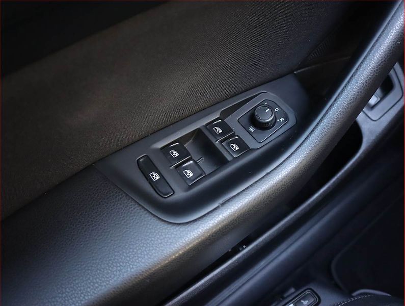Volkswagen Passat (2017) Comfortline 2.0 TDI, Automat - fotka 18 z 20