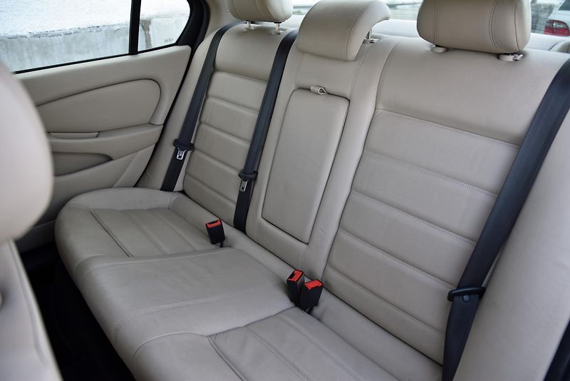 Jaguar X-Type 3.0 V6 AWD,MANUÁL,NAV,KŮŽE,ALU - fotka 34 z 44
