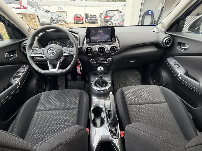 Nissan Juke 1.0 DIG-T 114 HP Acenta Trumf - fotka 9 z 25
