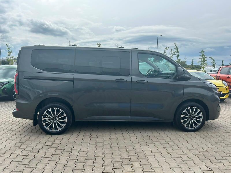 Ford Tourneo Custom (2026) Titanium X L1, Tourneo, 2.0 Ec - fotka 6 z 20
