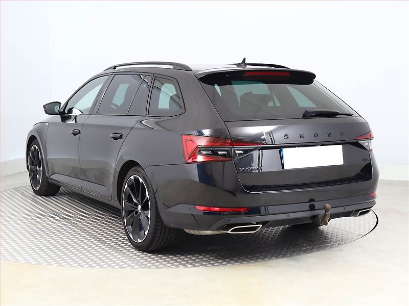 Škoda Superb (2021) Sportline 2.0 TSI - fotka 4 z 19