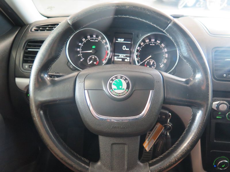 Škoda Yeti (2010) 2.0TDI,4x4,výhřev,tažné - fotka 7 z 22