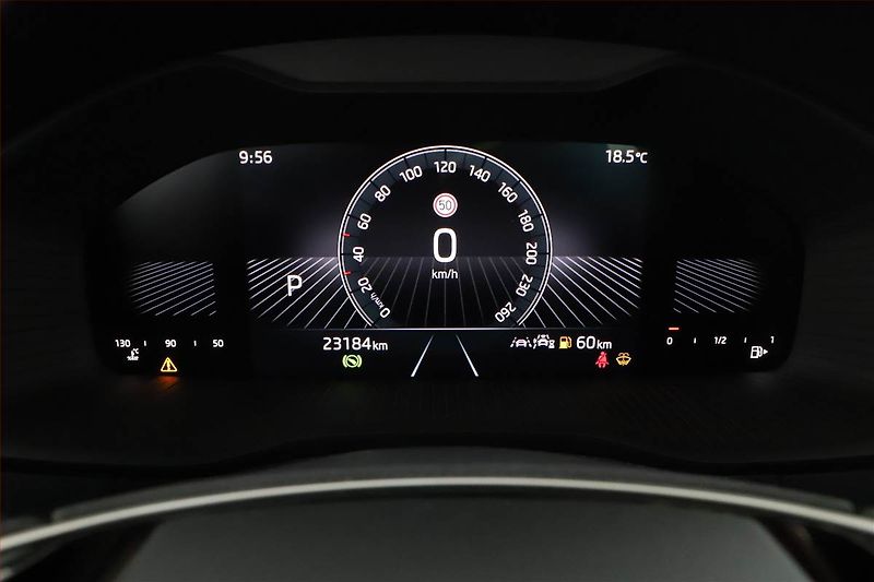 Škoda Karoq (2025) 2.0 TDI, Drive, FullLed - fotka 10 z 17