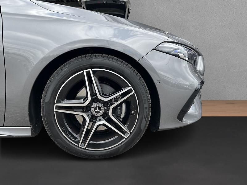 Mercedes-Benz Třídy A A-Třída 200 d AMG Night - fotka 9 z 21
