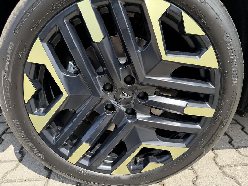 Cupra Terramar (2026) 2.0TSI 150kW 4WD TRIBE NT IMPR - fotka 20 z 49