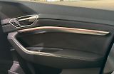 Audi Q8 e-tron 55 Q SoH 97% 360k Pano Vzduch - náhled 35