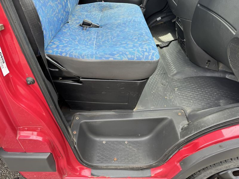 Iveco Daily 2.8JTD, 5.200kg,nosnost: 2.46t - fotka 19 z 27