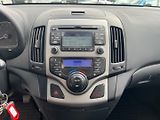 Hyundai i30 (2008) 1.6 CRDI - náhled 10