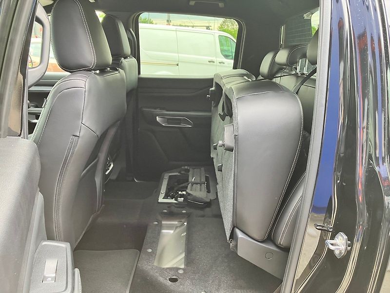 Ford Ranger (2026) Platinum, Dvojkabina, 3.0 EcoB - fotka 26 z 37