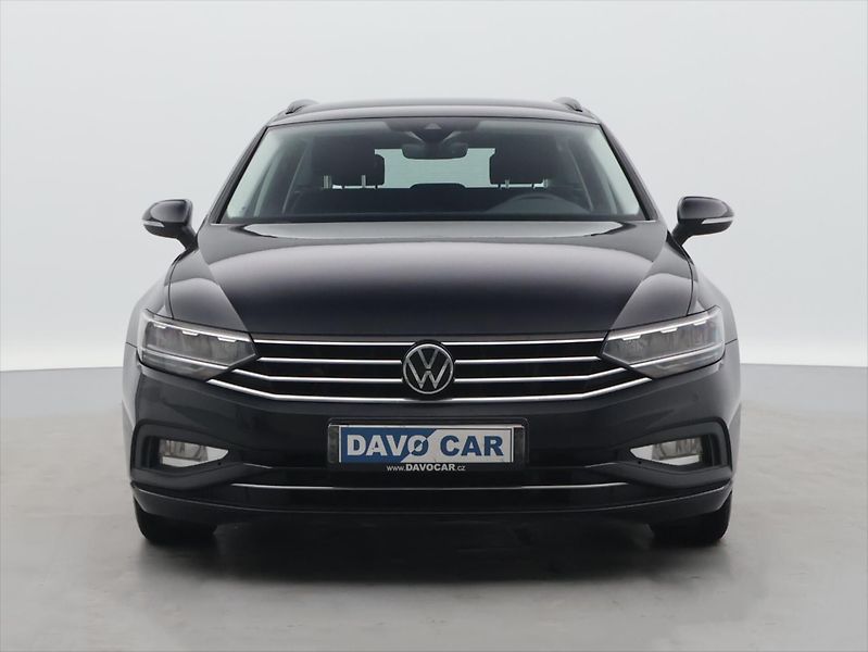 Volkswagen Passat 2,0 110kW BMT DSG Business Var - fotka 2 z 37