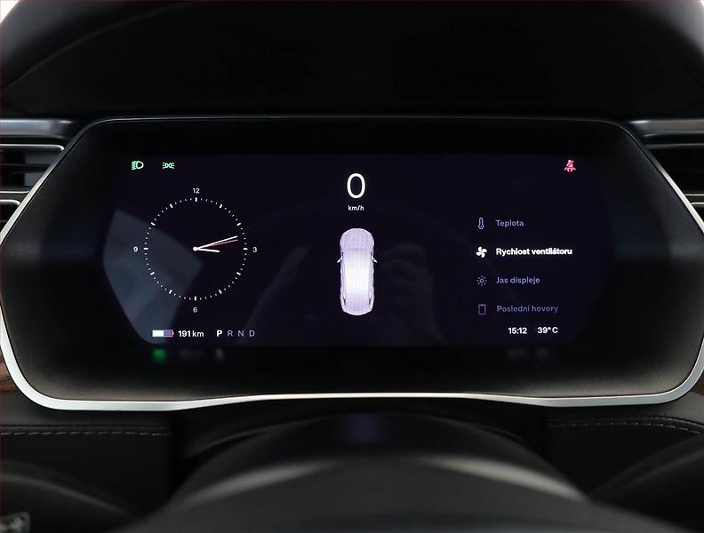 Tesla Model S (2018) 75D - fotka 9 z 27