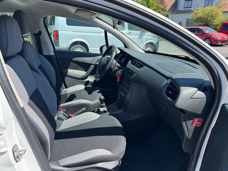 Citroën C3 (2014) FLASH 1.0i 50kW - fotka 27 z 31