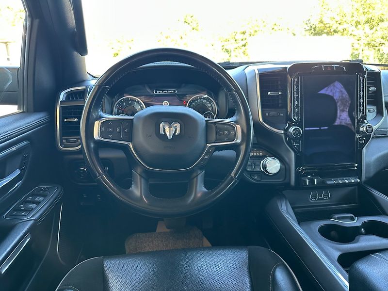 RAM 1500 (2021) 5.7HEMI V8 LARAMIE SPORT - fotka 13 z 30
